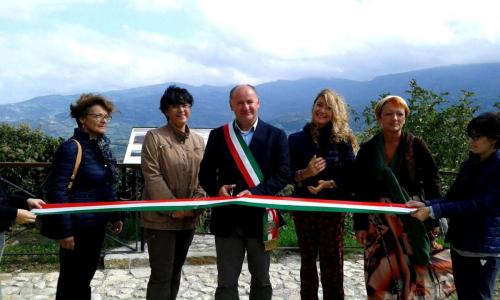 Taglio del nastro Balcone di Petrella Guidi 2014